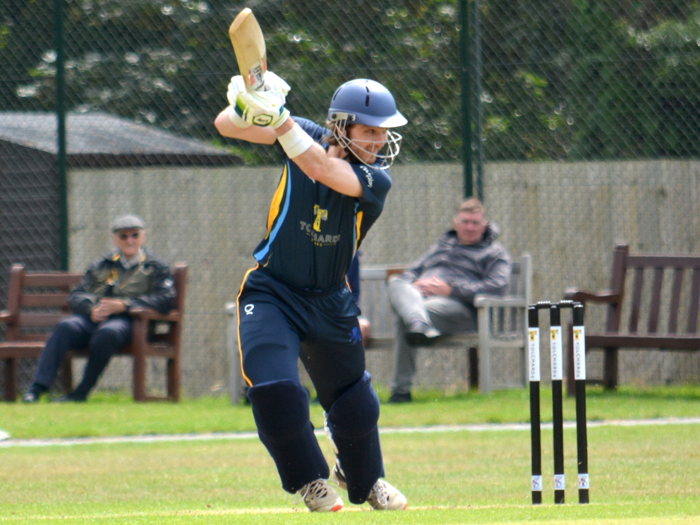 Max Finzel - pictured here batting for Devon against Somerset<br>credit: Conrad Sutcliffe - no re-use without copyright owner's consent