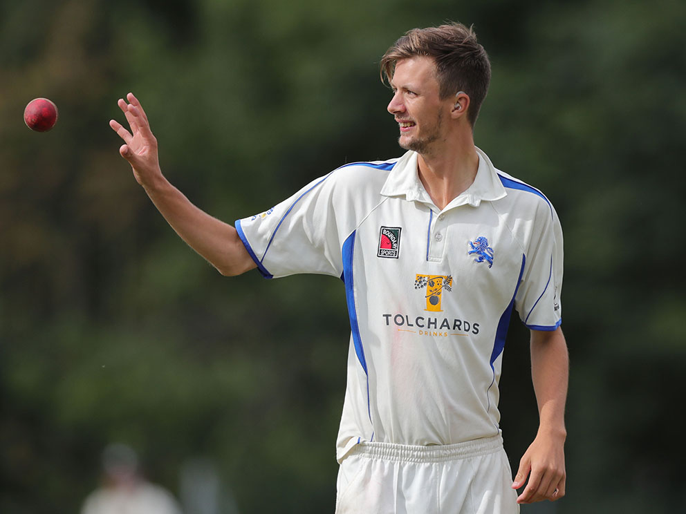 Devon fast bowler Hugo Whitlock<br>credit: @ppauk | no re-use without consent of copyright holder