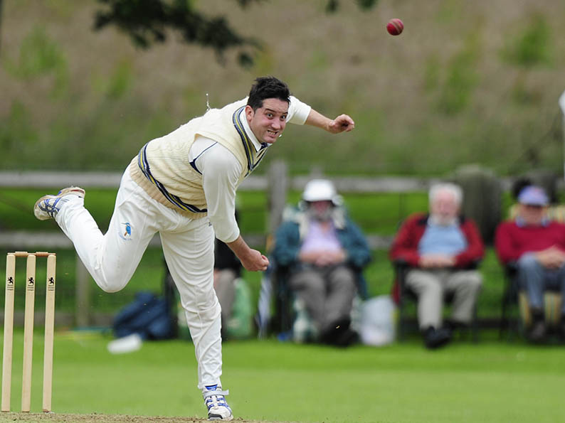 Sandford's Matt Theedom - still opening the bowling at 39<br>credit: www.ppauk.com/700644 Sandford's Matt Theedom - still opening the bowling at 39<br>credit: www.ppauk.com/700644