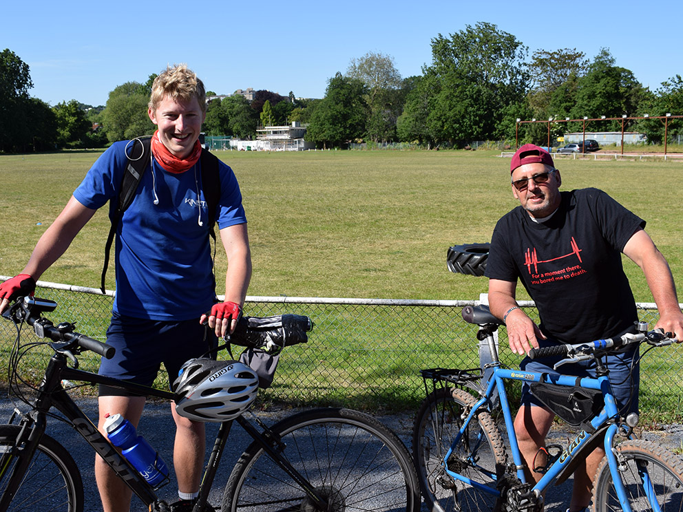 Neal Osborne (left) and dad Paul on arrival at Torquay Recreation Ground<br>credit: Conrad Sutcliffe
