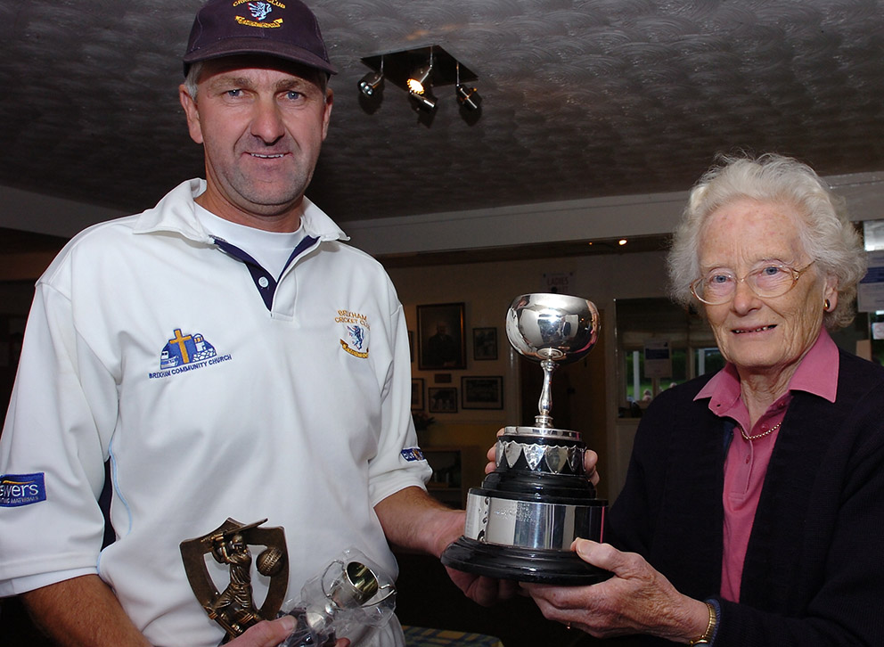 Alison Stanbury presenting the Brockman Cup to Brixham captain Geoff Newman after the 2007 final at Torquay Recreation Ground<br>credit: Conrad Sutcliffe