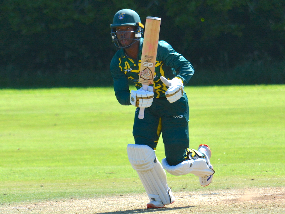 Bovey Tracey's Musa Twala – took a ton off Bradninch & Kentisbeare<br>credit: Conrad Sutcliffe - no re-use without copyright owner's consent Bovey Tracey's Musa Twala – took a ton off Bradninch & Kentisbeare<br>credit: Conrad Sutcliffe - no re-use without copyright owner's consent