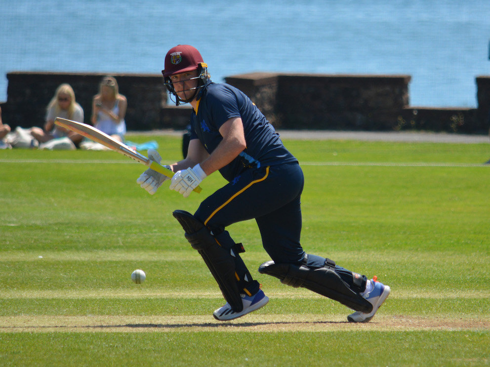 Devon's Charlie Sharland sets off for a run against Oxfordshire
