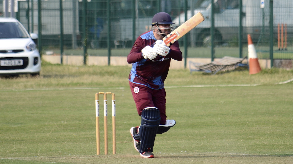 Torquay & Kingskerswell's Tim Western jogging along to 38 against Plympton 