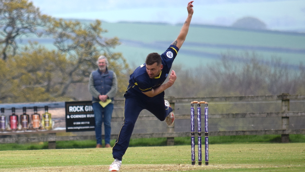 Dan Goodey operating at full tilt for Devon against Cornwall<br>credit: Conrad Sutcliffe - no re-use without copyright owner's consent