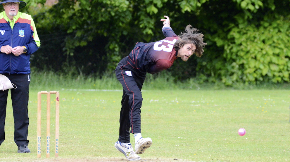 Tireless! CSG seamer Ollie Manning <br>credit: Conrad Sutcliffe - no re-use without copyright owner's consent Tireless! CSG seamer Ollie Manning <br>credit: Conrad Sutcliffe - no re-use without copyright owner's consent