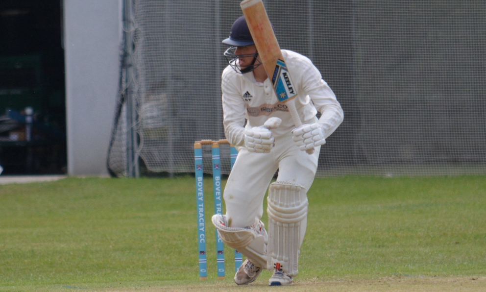 England hockey star Sam Taylor, who is playing for Bovey Tracey against Ashburton<br>credit: Conrad Sutcliffe - no re-use without copyright owner's consent