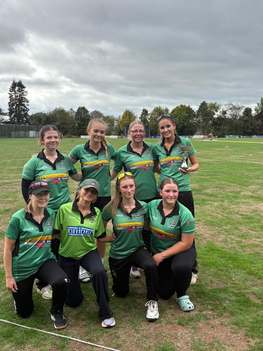 A victorious Bovey Tracey after their 8 A Side trophy victory <br>credit: Chris Sleep 
