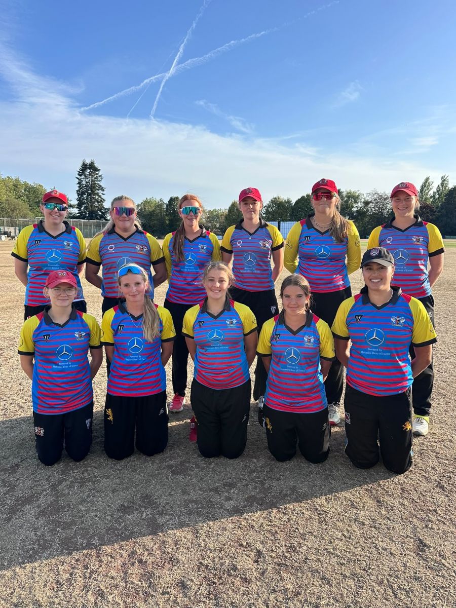 Exeter CC jubilant after keeping their title aspirations alive <br>credit: Nic Golsworthy Exeter CC jubilant after keeping their title aspirations alive <br>credit: Nic Golsworthy