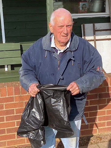 Charlie Andrews getting on with a job at Thorverton CC